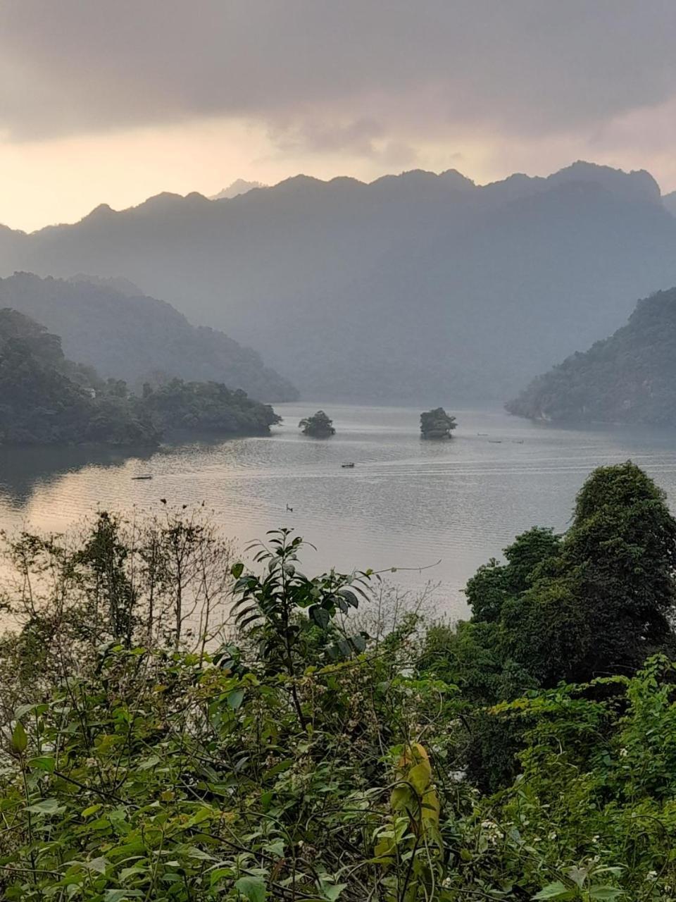 Готель Khach San Vuon Quoc Gia Ba Be Bac Kan Екстер'єр фото